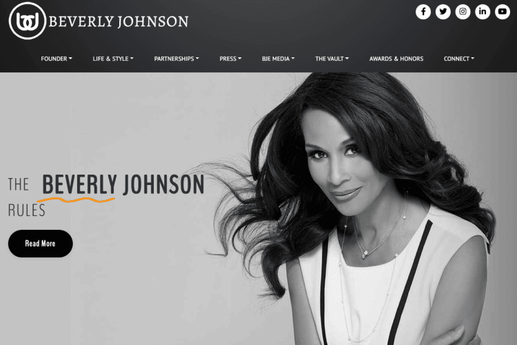 Model Beverly Johnson smiling in monochrome photo